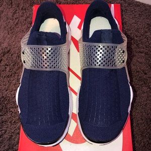 Navy Nike Sock Dart